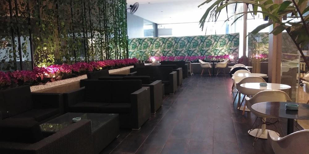 The Premiere Hotel Пеканбару Экстерьер фото