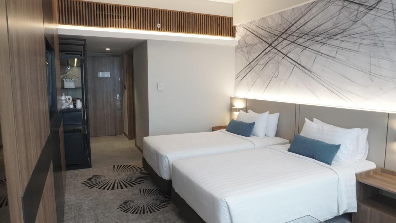 The Premiere Hotel Пеканбару Экстерьер фото