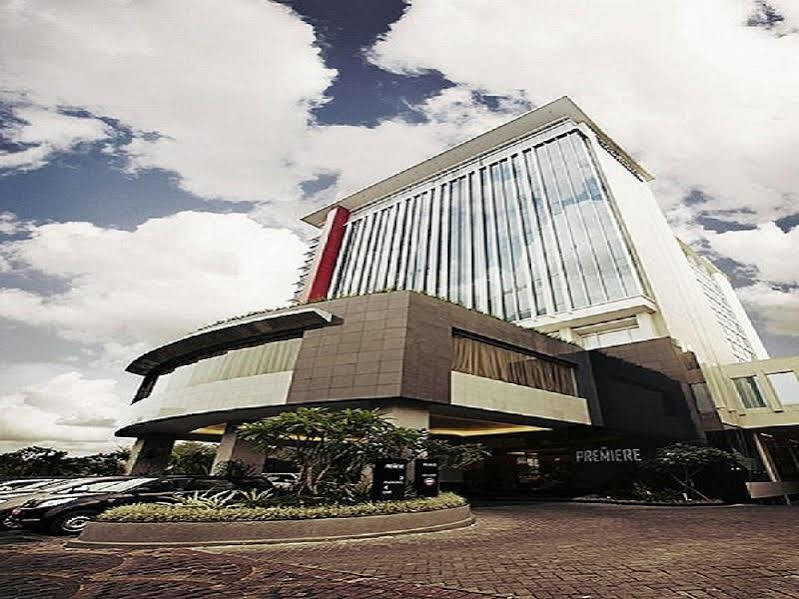 The Premiere Hotel Пеканбару Экстерьер фото